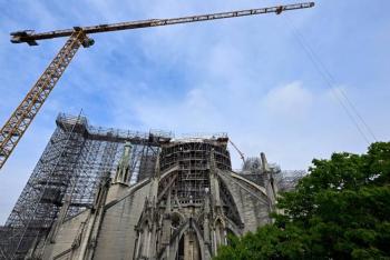 Justicia francesa investiga contaminación por plomo tras incendio de Notre-Dame