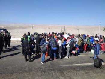 Per&uacute; impide la entrada a decenas de migrantes, la mayor&iacute;a venezolanos