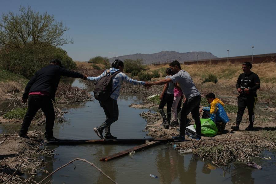 75 migrantes localizados en Yucatán: pollero los abandonó en un basurero