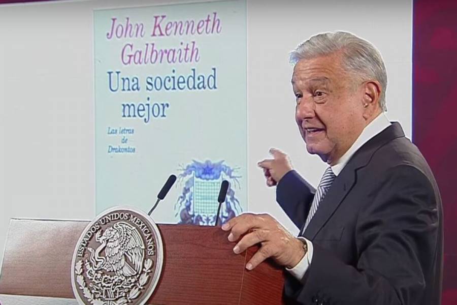 AMLO recomienda libro 