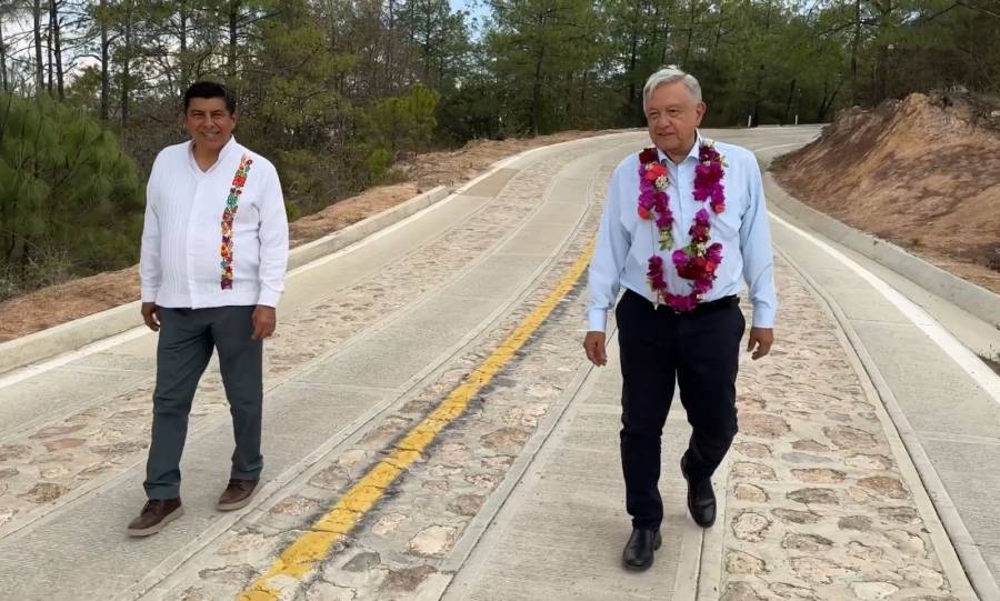 AMLO quiere volver a visitar todos los municipios del país