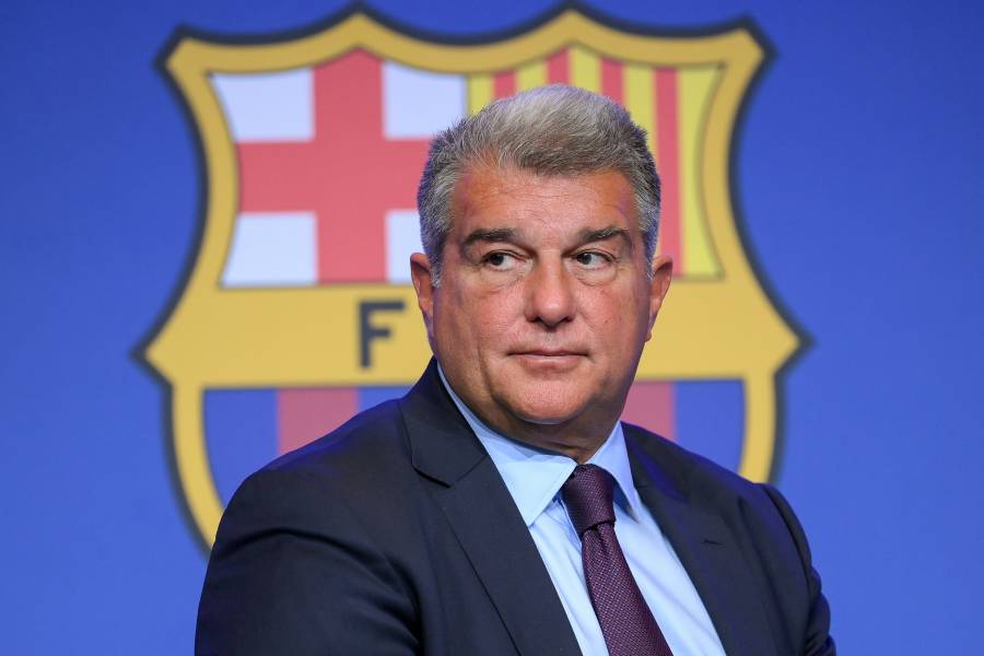 Laporta dice que el Barcelona no compró árbitros y denuncia campaña de desprestigio