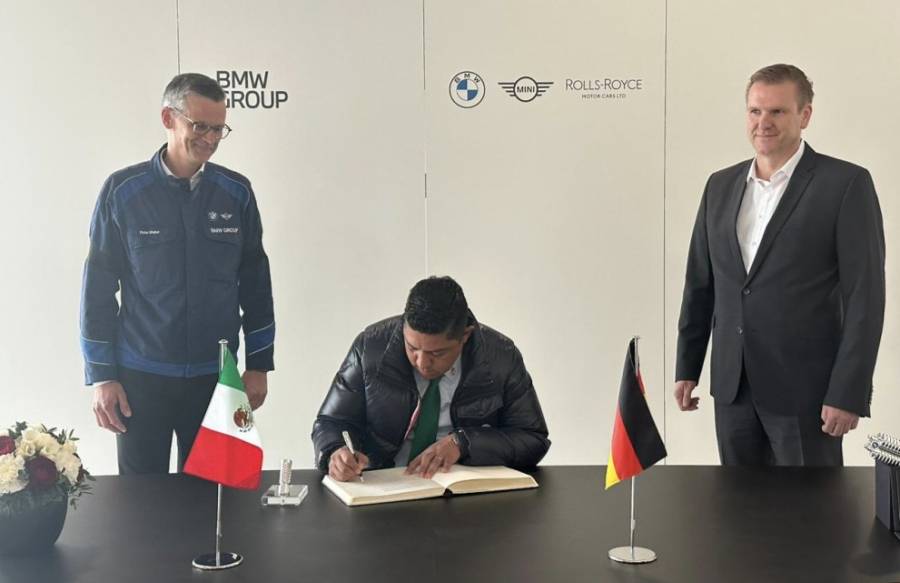 Ricardo Gallardo formaliza inversión de BMW en SLP desde Múnich