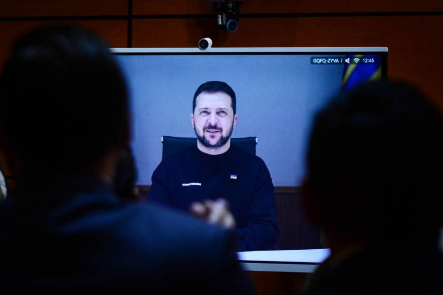 Zelenski pide apoyo a México para organizar cumbre con América Latina