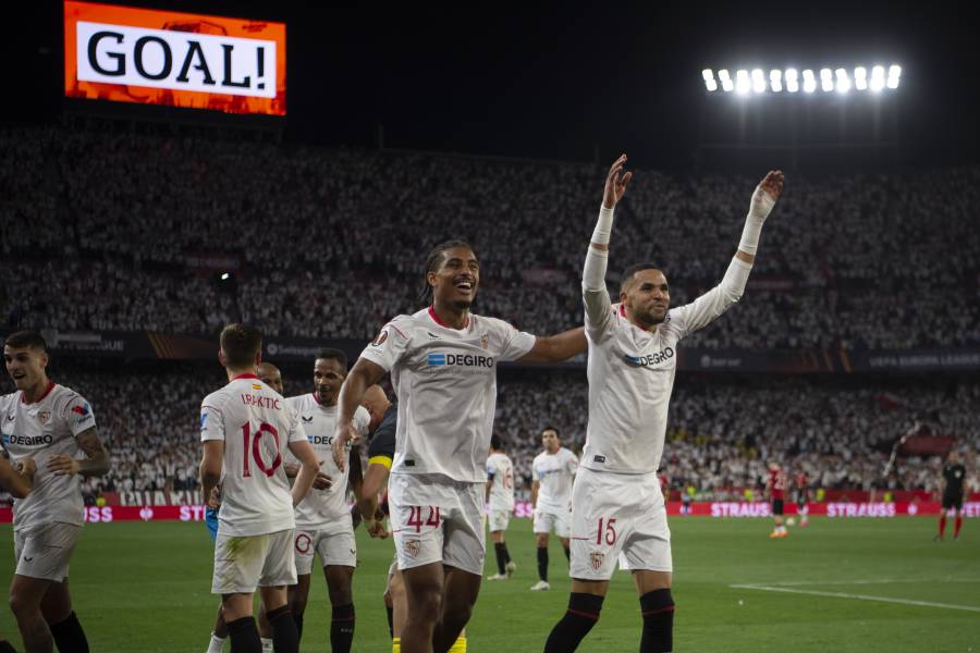 Sevilla elimina al United y se cita con la Juve en semis de Europa League