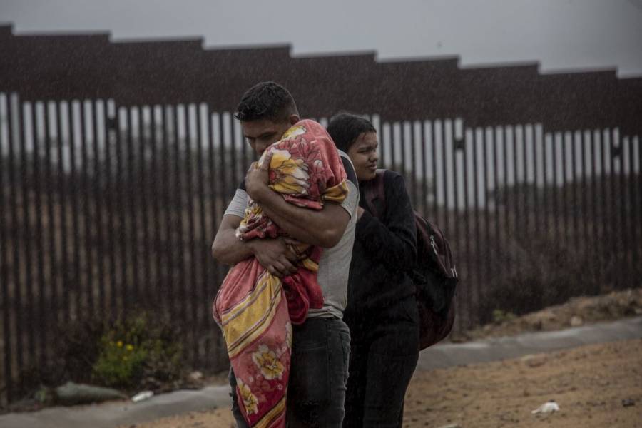 Republicanos en EEUU presentan plan para reforzar frontera con México
