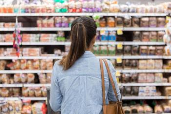 Se contraen ventas al menudeo -0.3% en febrero