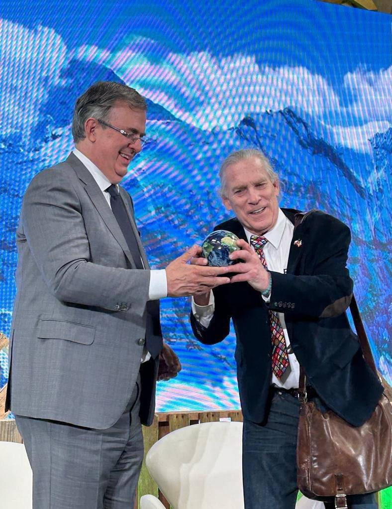 Marcelo Ebrard fue premiado en EEUU por sus aportaciones en el combate contra al cambio climático