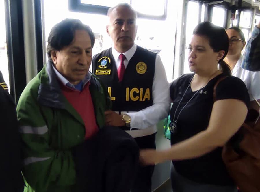 Ex presidente Alejandro Toledo es detenido al llegar a Perú