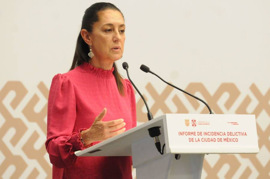 Sheinbaum pide a la oposición dejar de especular sobre la salud de AMLO