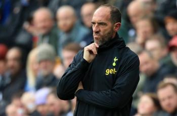 Tottenham destituye a Cristian Stellini, tras goleada del Newcastle