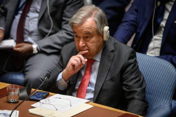 Invasi&oacute;n rusa de Ucrania est&aacute; devastando el pa&iacute;s, dice jefe de la ONU ante Lavrov