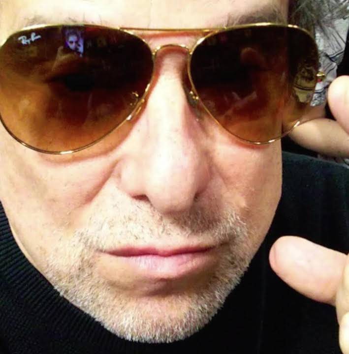 Andrés Calamaro sigue las “Costumbres Argentinas” con Los Auténticos Decadentes