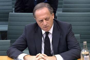 El presidente de la BBC renuncia tras la pol&eacute;mica sobre su nombramiento
