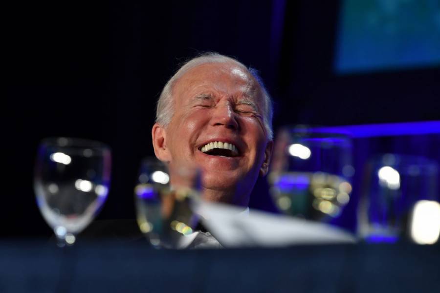 Biden se prepara para bromas en cena de corresponsales de la Casa Blanca