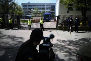 Rusia promete represalias despu&eacute;s de que Polonia incautara escuela rusa