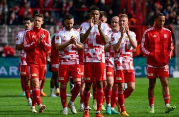 Uni&oacute;n Berl&iacute;n desaprovecha la ocasi&oacute;n de acercarse al l&iacute;der Dortmund