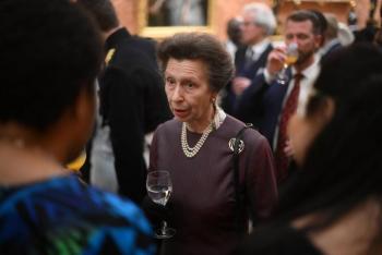 La princesa Ana rechaza la idea de una monarqu&iacute;a 