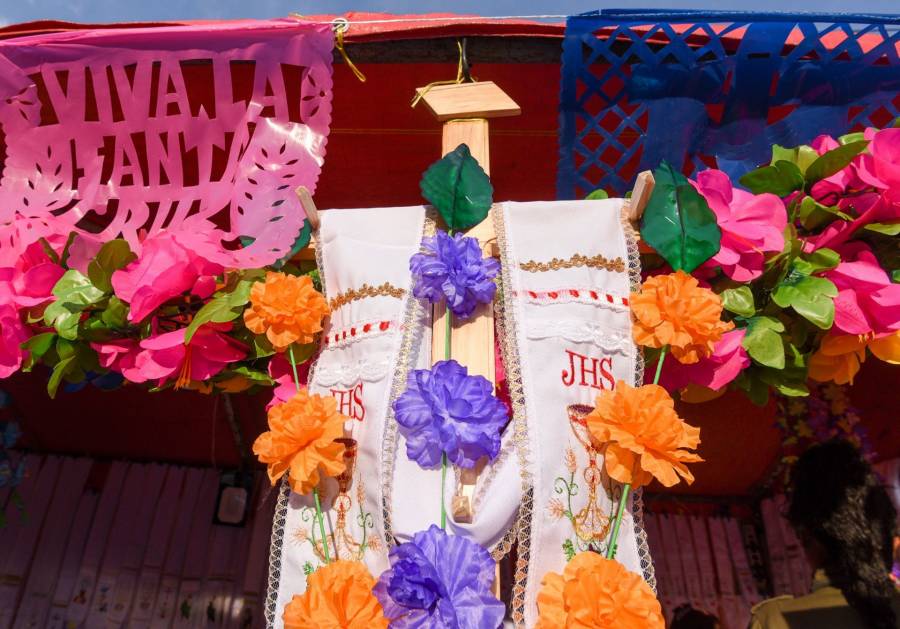 ¿Por qu&eacute; se celebra a los alba&ntilde;iles el 3 de mayo?