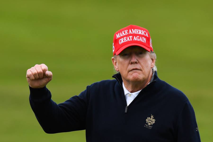 Trump viaja a Irlanda pese a acusaciones en su contra en EEUU