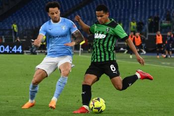 Lazio gana al Sassuolo y retrasa el título del Nápoles