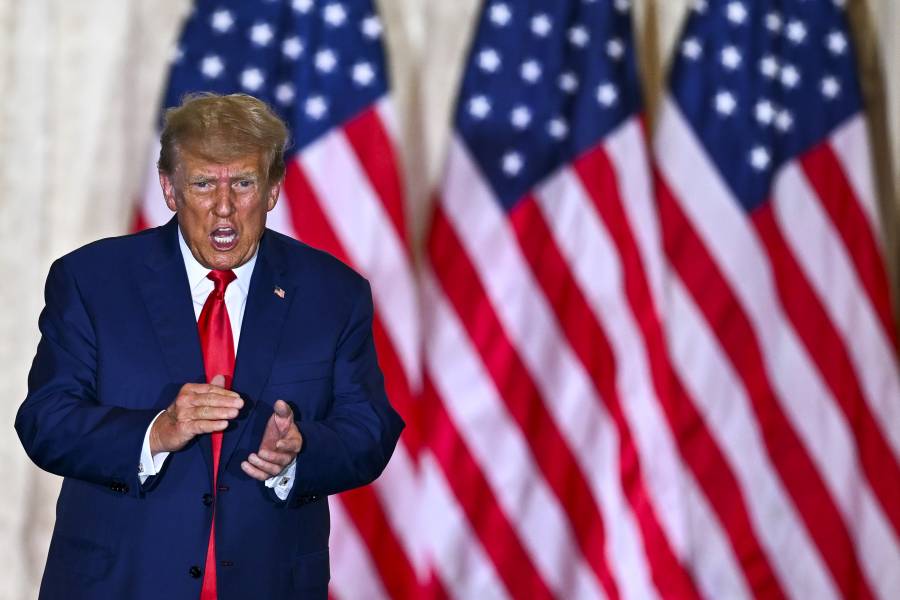 Trump niega en testimonio en video acusaciones de violación