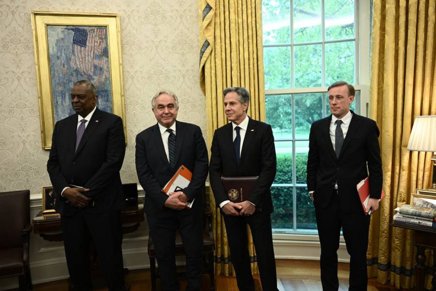 Asesor de Biden y príncipe saudita discuten esfuerzos para la paz en Yemen
