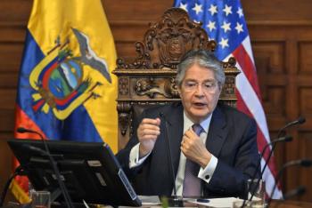 Presidente de Ecuador enfrentará juicio político en el Congreso por corrupción