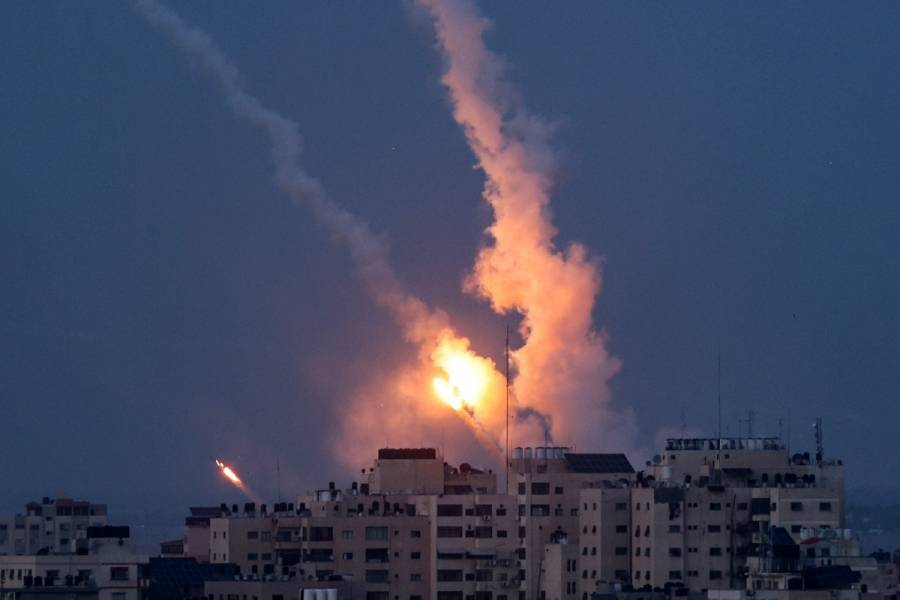 Disparan cientos de cohetes desde Gaza hacia Israel tras nuevos ataques