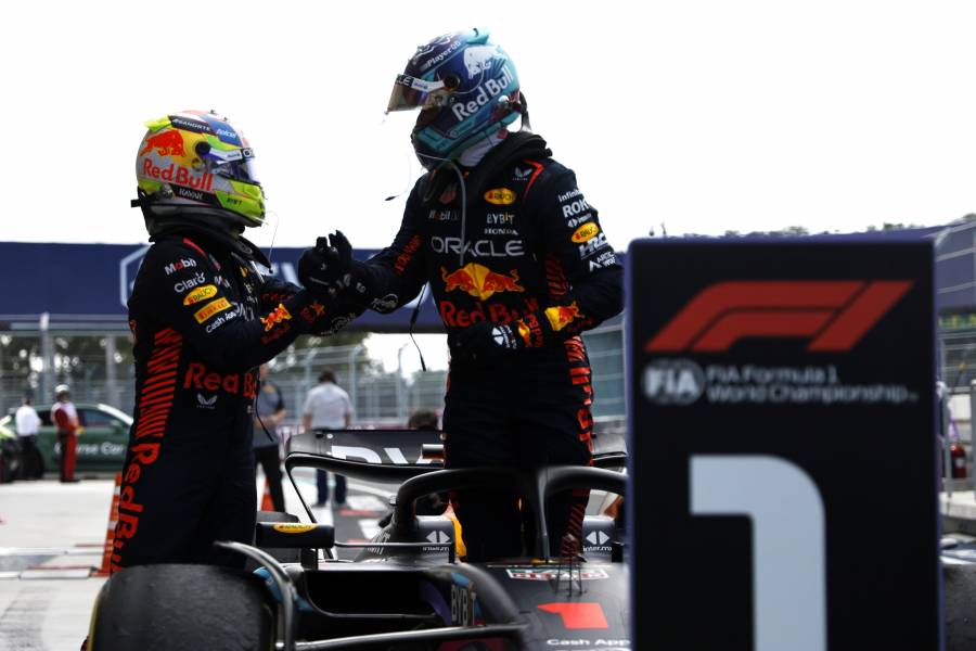 “Checo” P&eacute;rez y Verstappen tienen v&iacute;a libre para competir: Helmut Marko