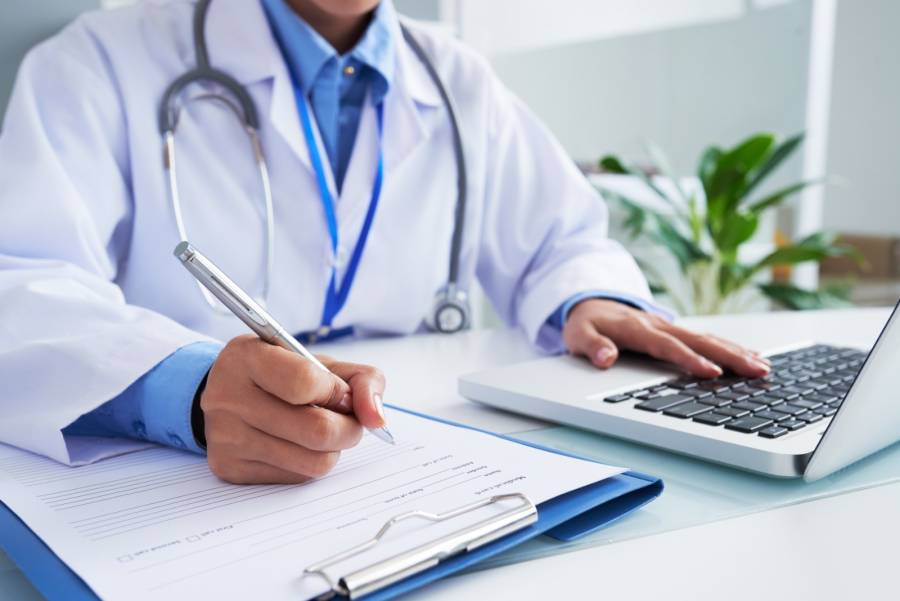 Médicos se unen para luchar contra la resistencia antimicrobiana