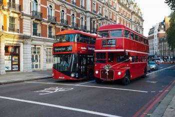 Reino Unido tendr&aacute; su primera l&iacute;nea de autobuses aut&oacute;nomos