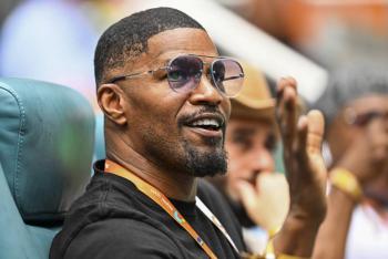 Jamie Foxx sali&oacute; del hospital 