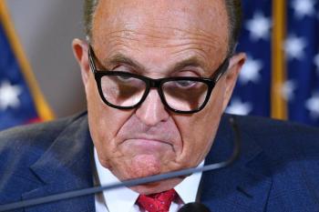 Demandan a Rudy Giuliani, por acoso y agresi&oacute;n sexual