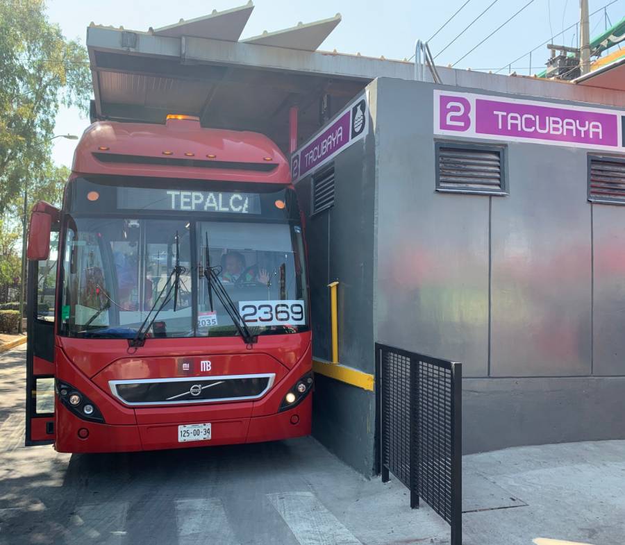 Metrobús amplía estación Tacubaya para mejorar condiciones de viaje de los usuarios