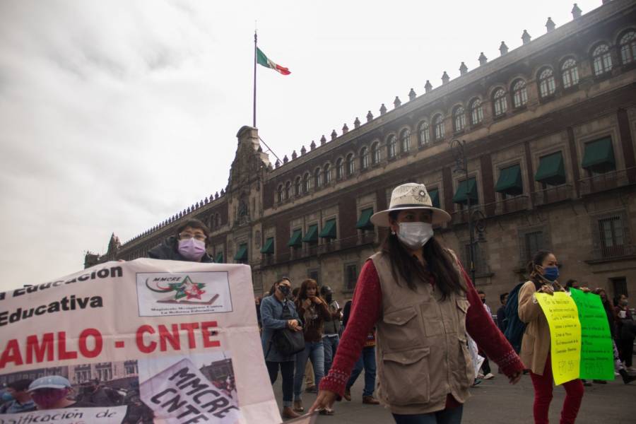 AMLO dice que la CNTE se acabaría, si fuera gobiernista