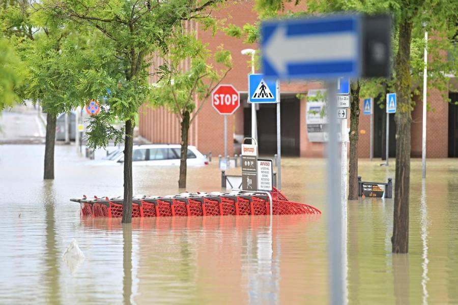 Inundaciones en Italia dejan 8 muertos y obligan a anular GP de F1