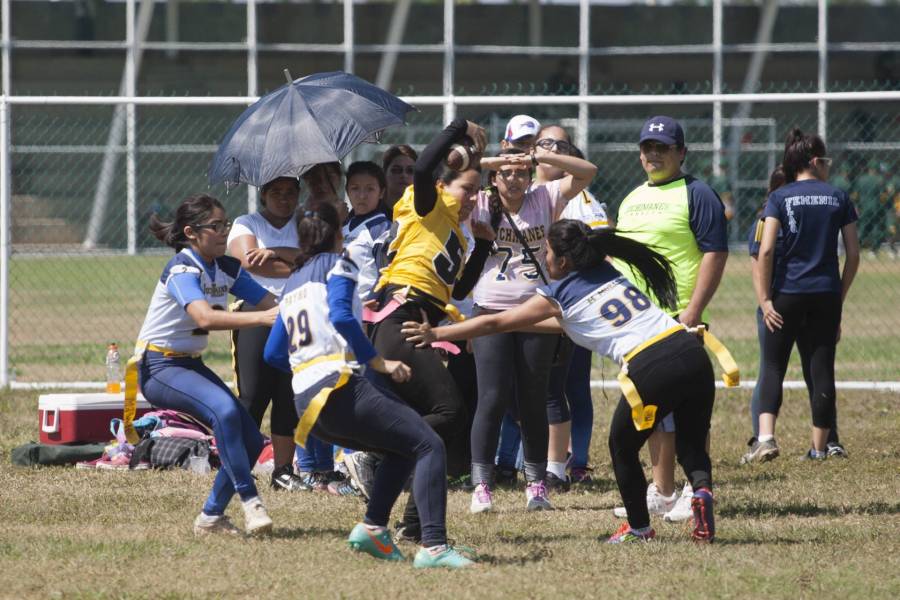 Inaugura torneo deportivo que combina la lectura y el Tochito en CDMX
