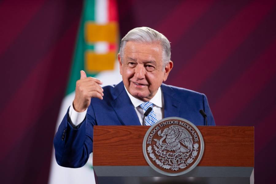 AMLO ve campaña contra Ana Gabriela Guevara