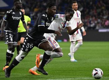 Mónaco pierde en Lyon y dice adiós a sus opciones de podio en Ligue 1