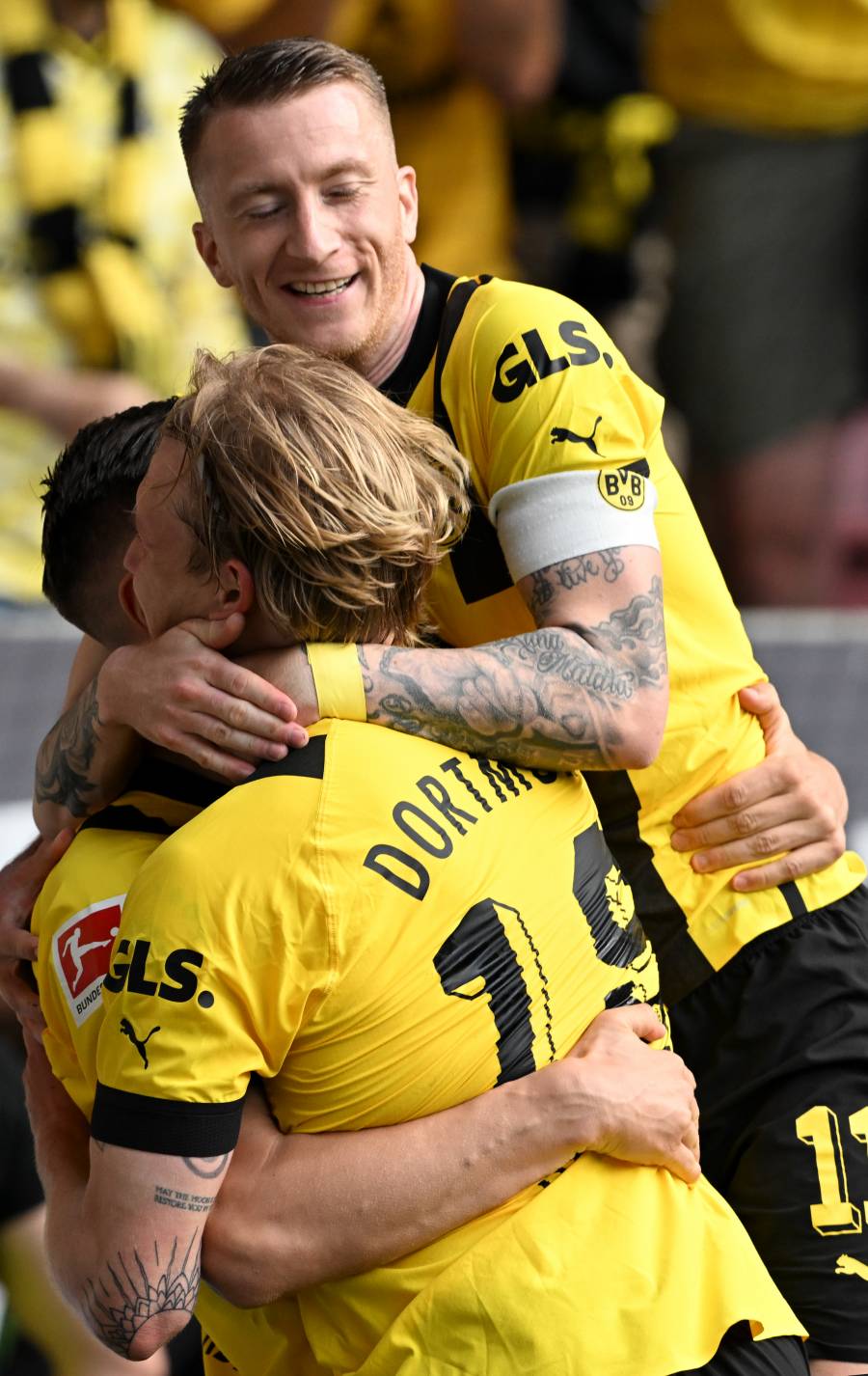 Con un doblete, Haller ofrece victoria a Borussia Dortmund y le acerca al título de Bundesliga