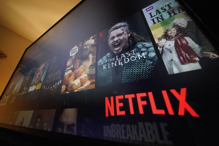 Netflix ya comenzará a cobrar por compartir una cuenta en México