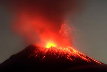 A nivel mundial 49 volcanes están en erupción continua, incluido el Popocatépetl