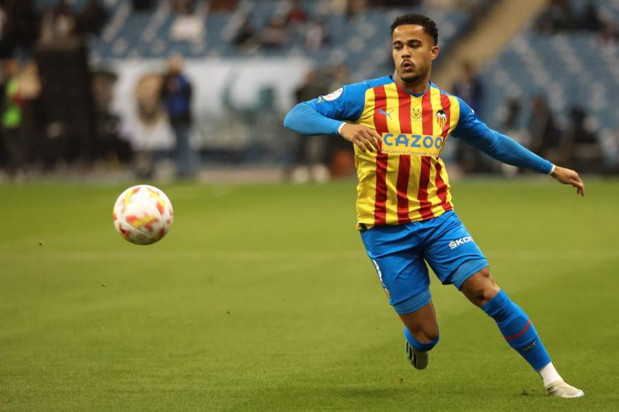 Agreden a dos personas en un asalto a la casa del valencianista Justin Kluivert