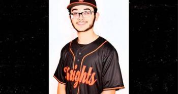 Tr&aacute;gico accidente en el b&eacute;isbol universitario: Joven jugador pierde la vida en colapso de dugout