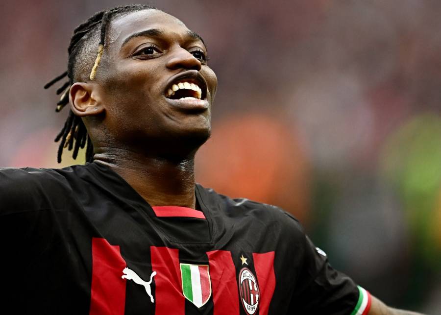 Rafael Leao renueva con el AC Milan hasta 2028