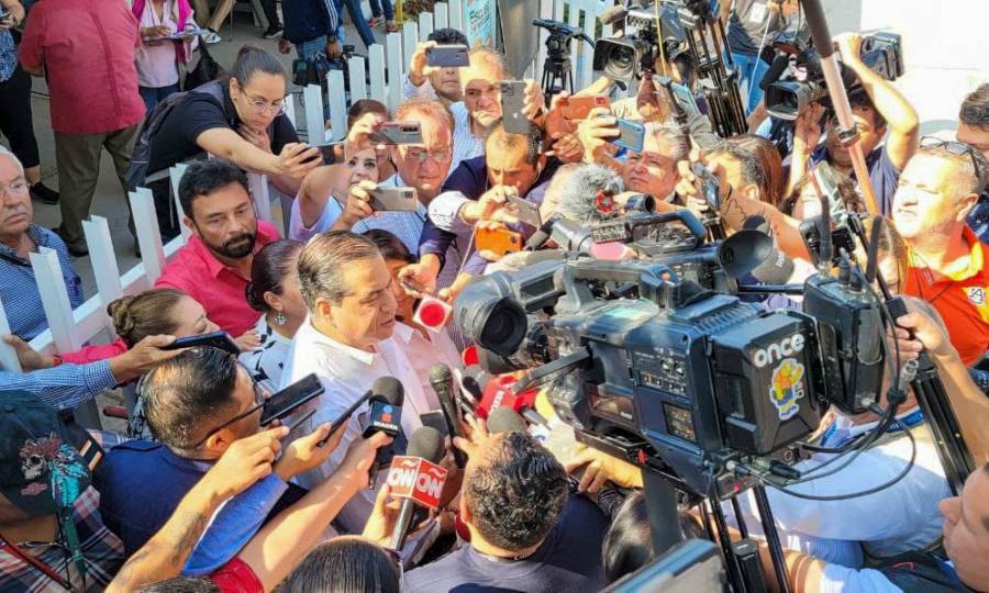 Mejía y Delgado denuncian detenciones ilegales contra 27 personas de su equipo