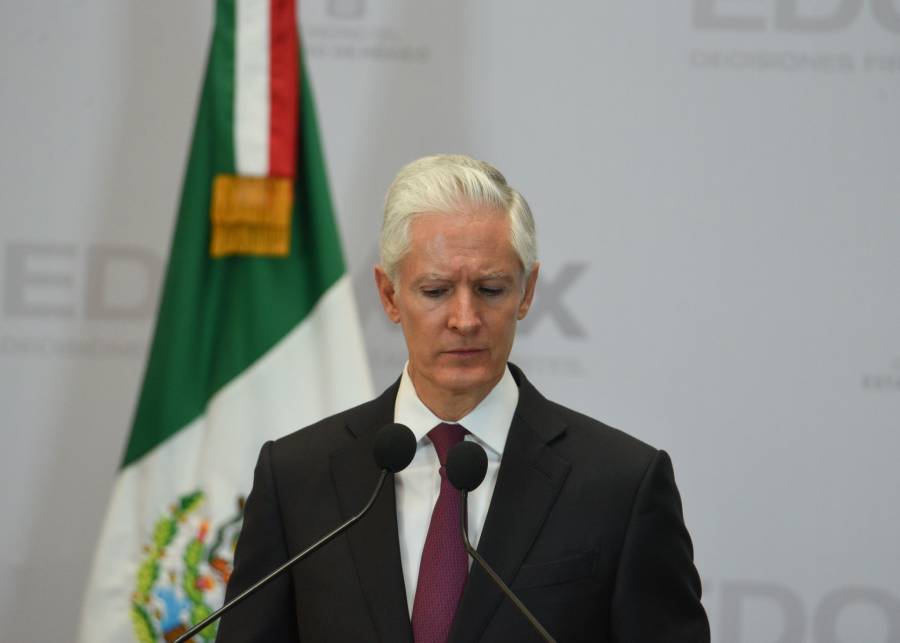 El gobernador del Estado de México, Alfredo Del Mazo Maza, felicita a Delfina Gómez por su histórico triunfo
