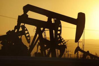 El petróleo sube tras anuncio de Arabia sobre recorte en su producción