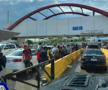 Migrantes intentan cruzar de manera ilegal a EEUU por puente de Matamoros